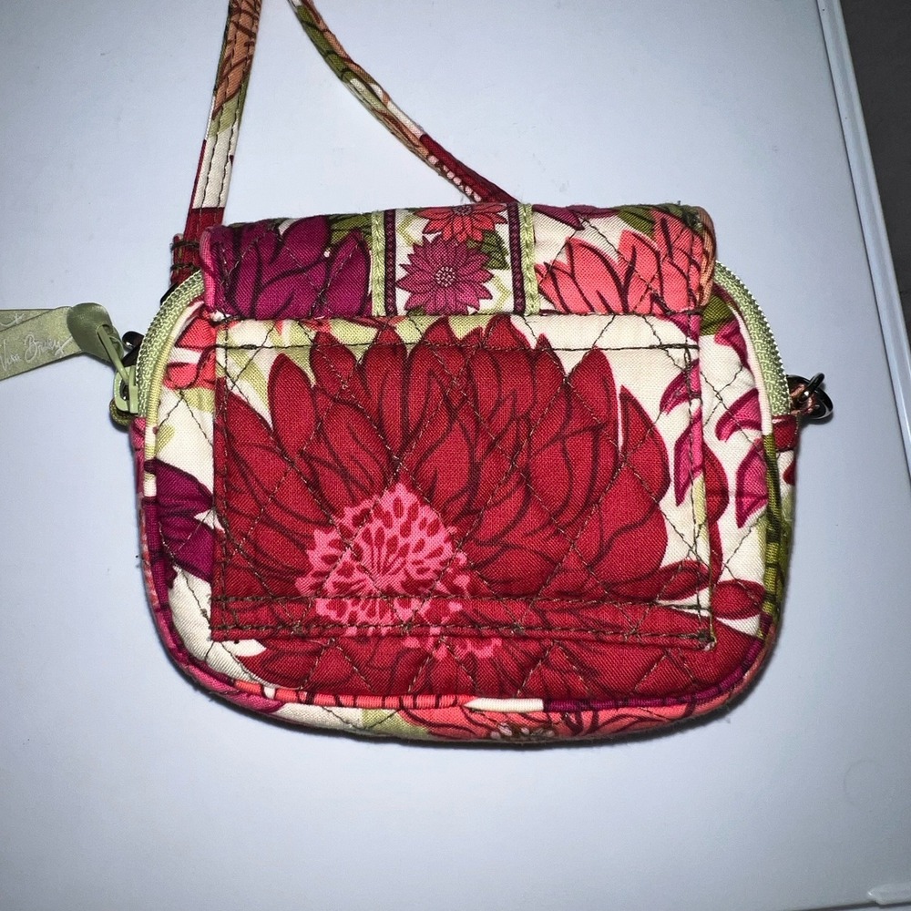 Vera Bradley Little Hip Bag Hello Dahlia! Crossbody Belt bag Fanny Pack Red Pink - Picture 3 of 11